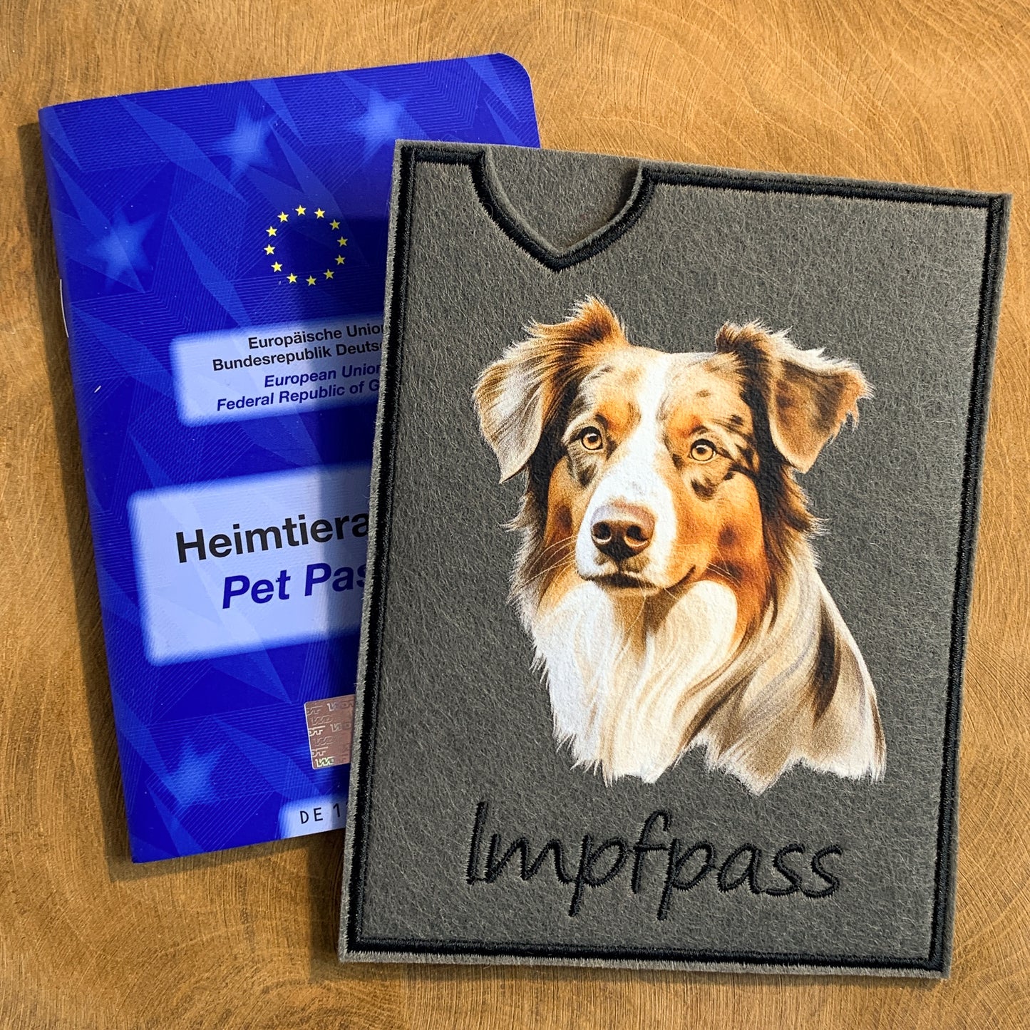 Australian Shepherd Impfpasshülle - mehrere Motive, personalisierbar