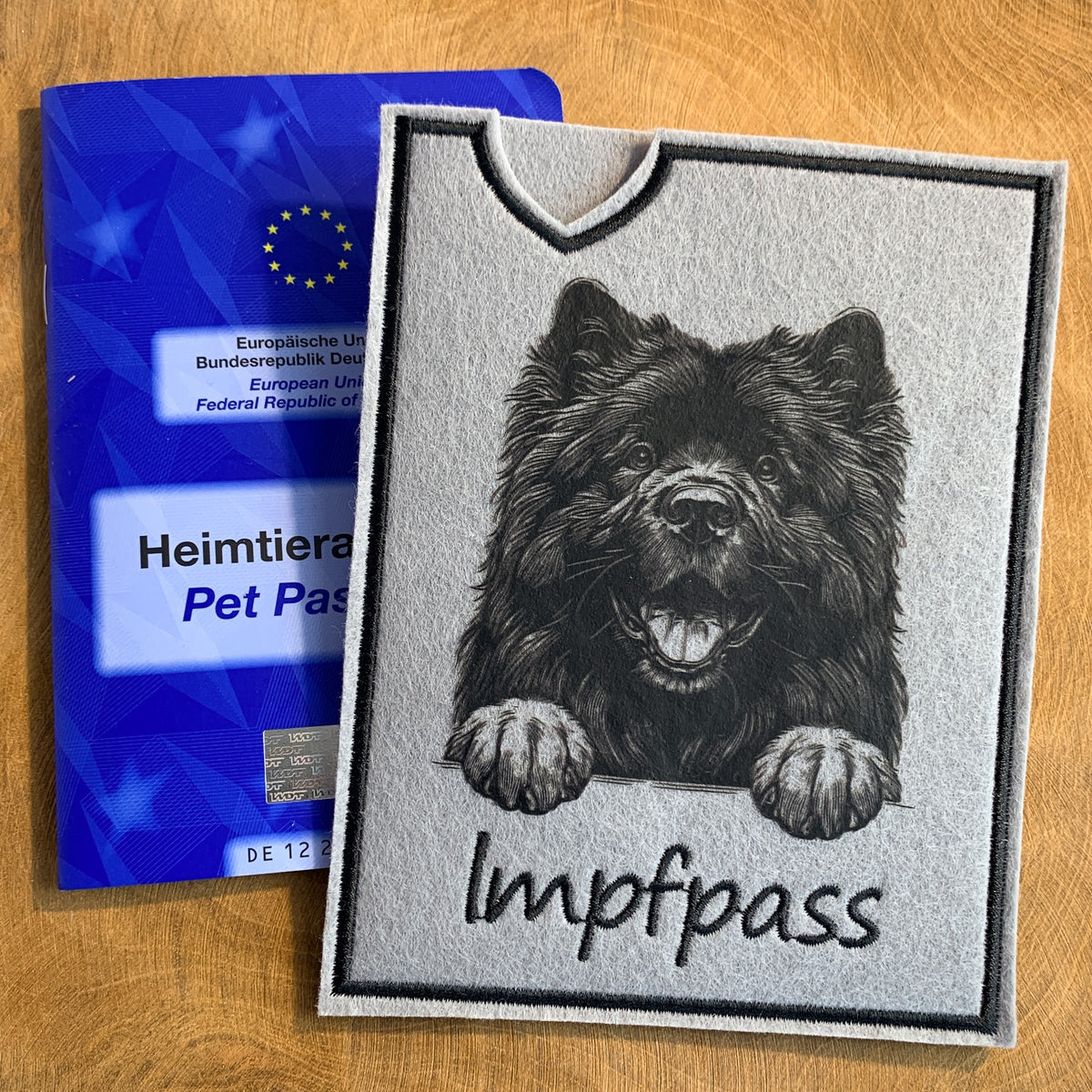 Eurasier Impfpasshülle - 2 verschiedene Motive, personalisierbar