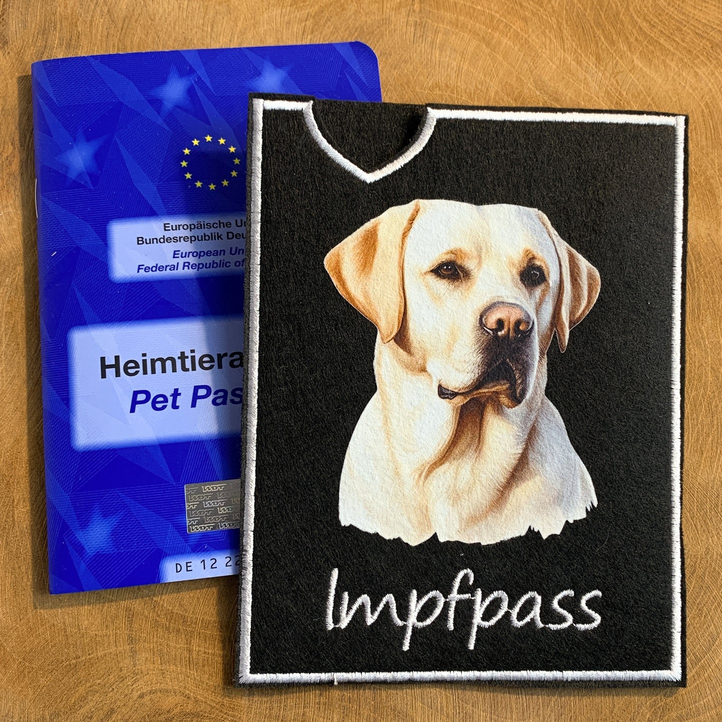 Labrador hell Impfpasshülle (Motiv 3)
