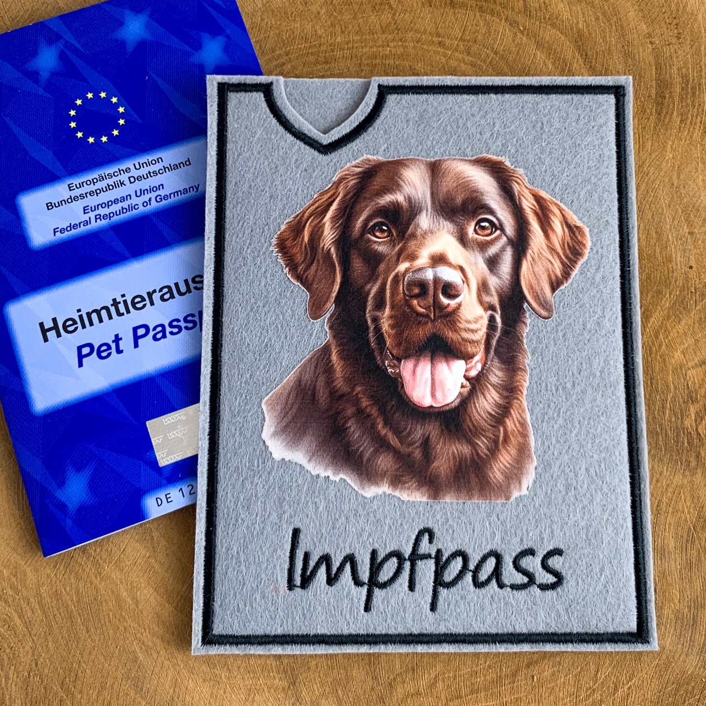 Chesapeake Bay Retriever Impfpasshülle (Motiv 2)