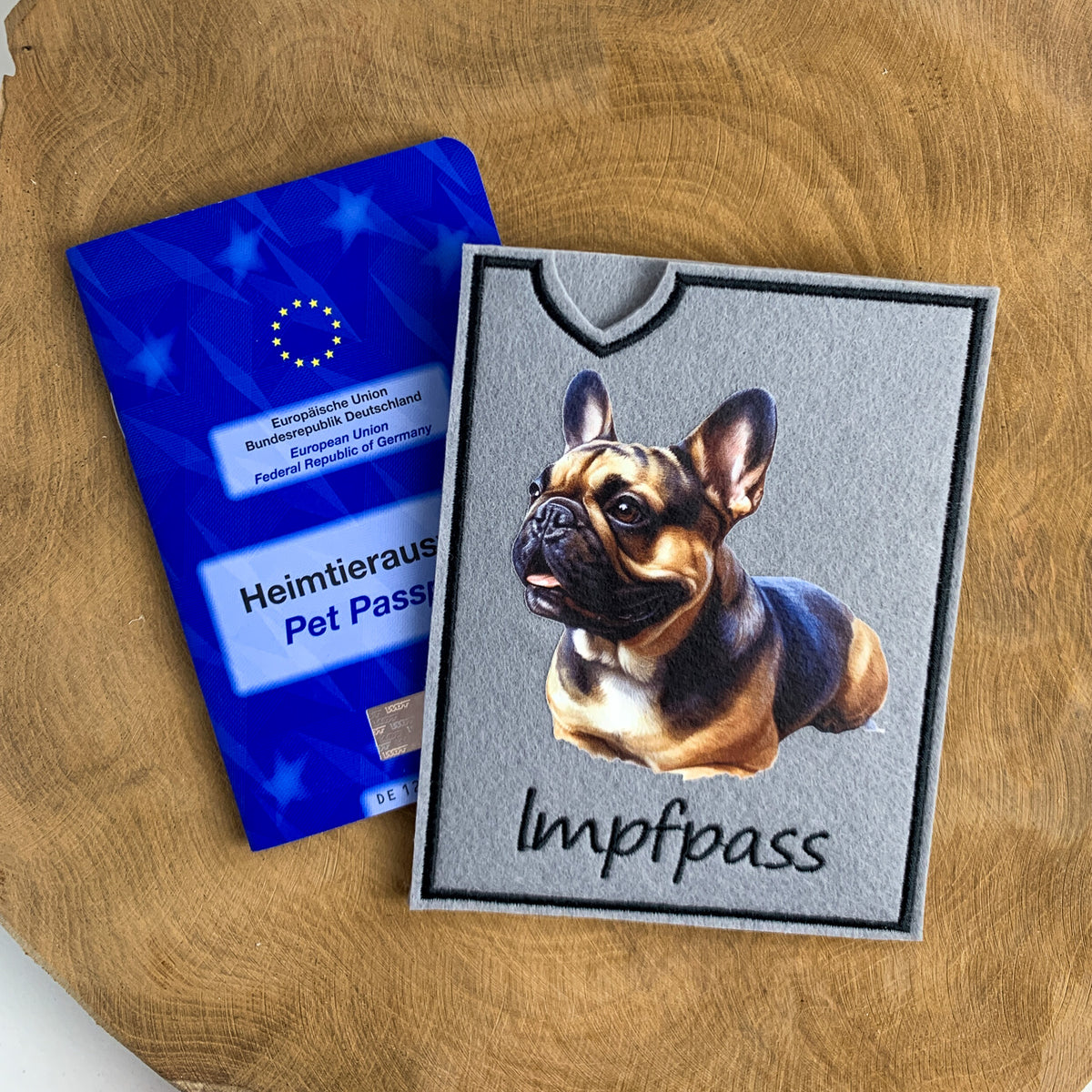 Französische Bulldogge Impfpasshülle - 11 verschiedene Motive, personalisierbar
