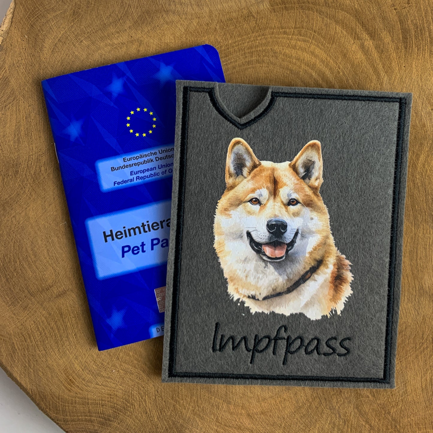 Akita Inu Impfpasshülle - 4 verschiedene Motive, personalisierbar