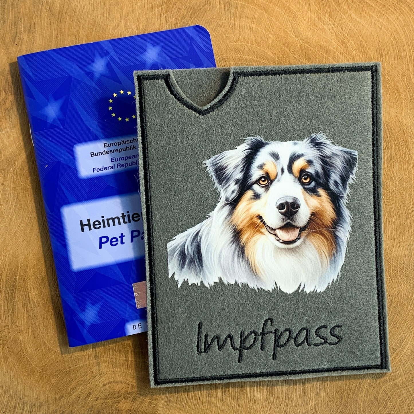 Australian Shepherd Impfpasshülle - mehrere Motive, personalisierbar