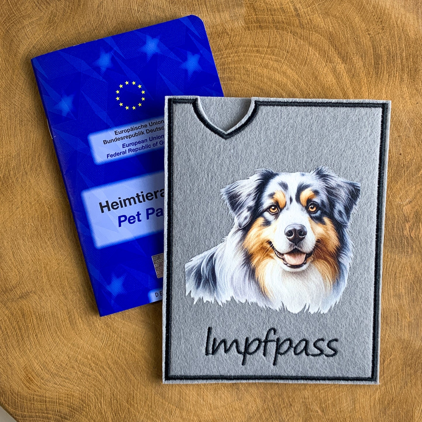 Australian Shepherd Impfpasshülle - mehrere Motive, personalisierbar