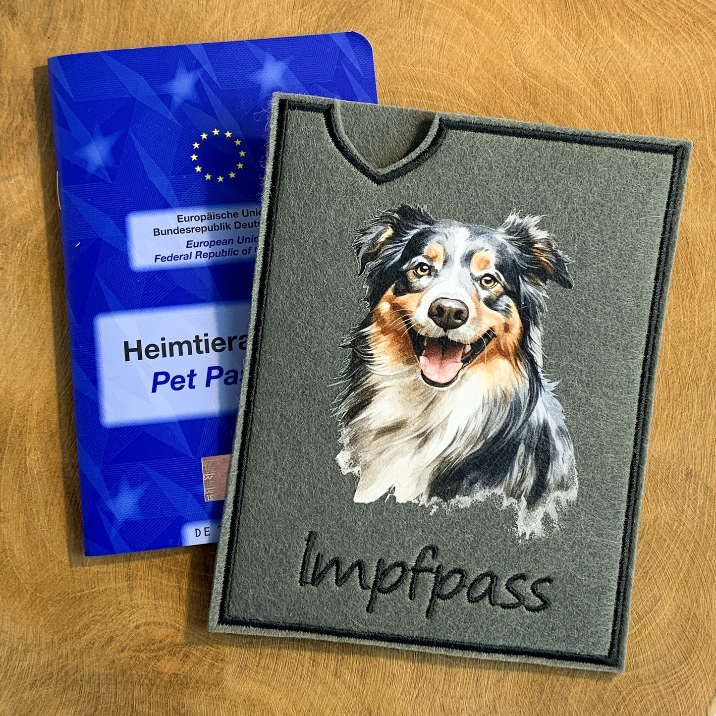 Australian Shepherd Impfpasshülle - mehrere Motive, personalisierbar