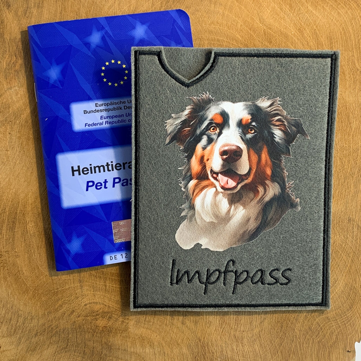 Australian Shepherd Impfpasshülle - mehrere Motive, personalisierbar