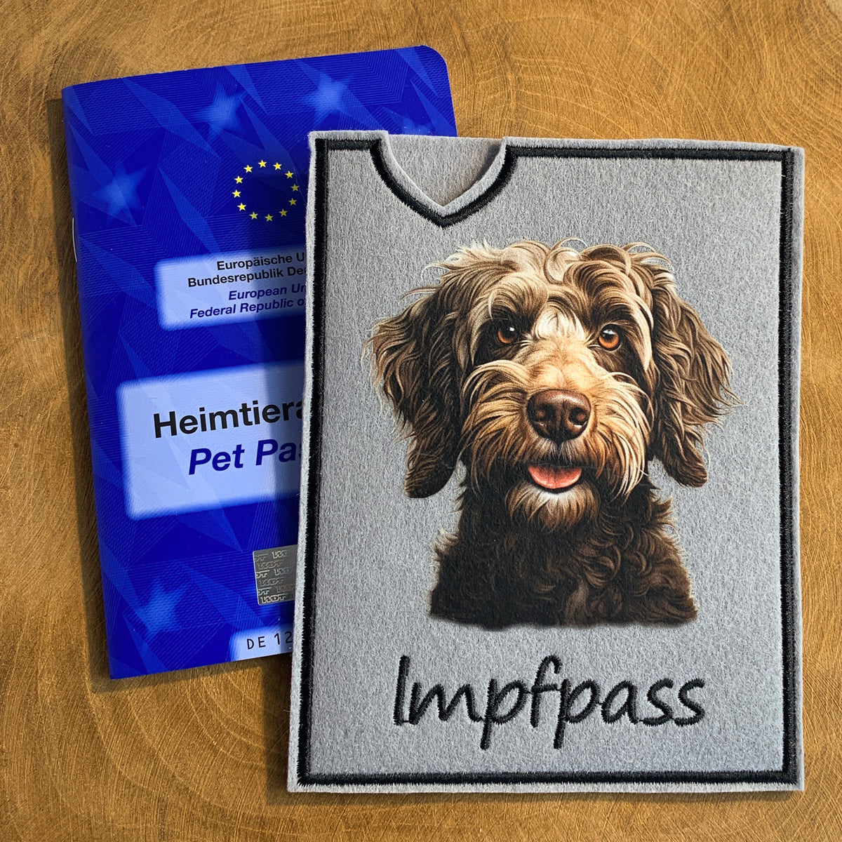 Bernedoodle Impfpasshülle - 2 verschiedene Motive, personalisierbar