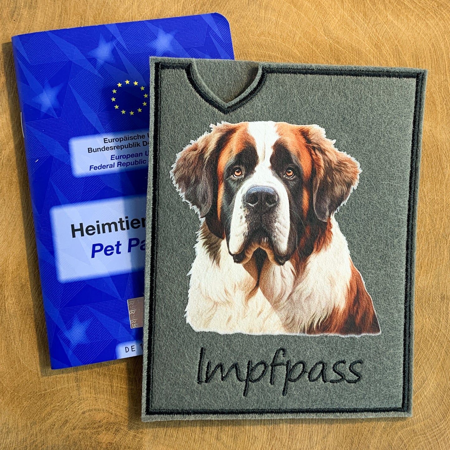 Bernhardiner Impfpasshülle - mehrere Motive, personalisierbar