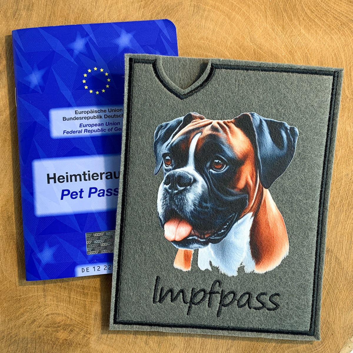 Boxer Impfpasshülle - 2 verschiedene Motive, personalisierbar