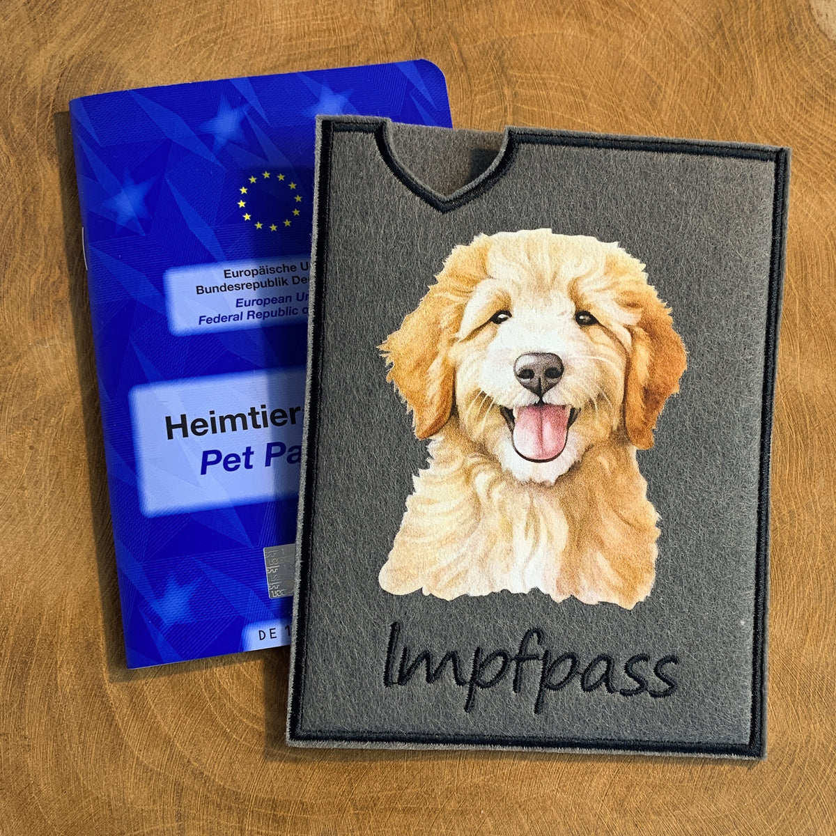 Doodle Impfpasshülle - 9 verschiedene Motive, personalisierbar
