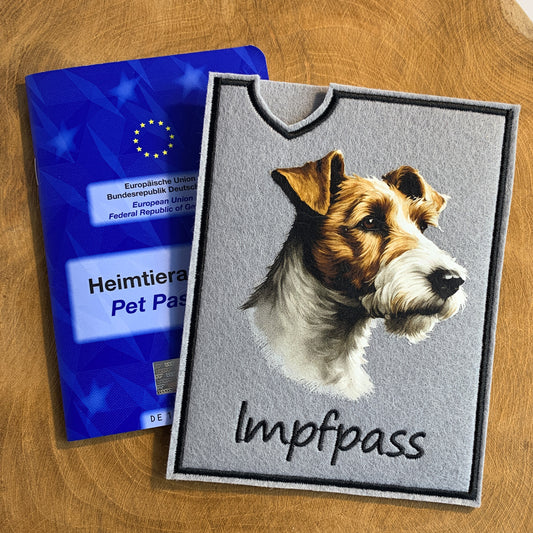 Fox Terrier Impfpasshülle - 3 verschiedene Motive, personalisierbar