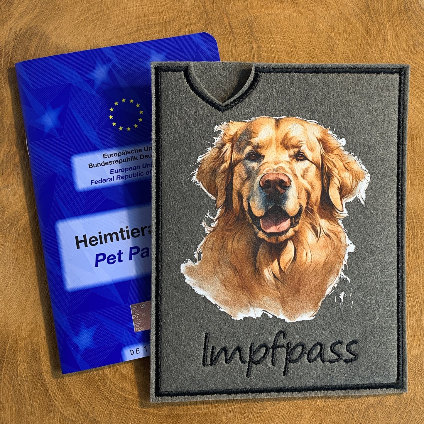 Golden Retriever Impfpasshülle- 6 verschiedene Motive, personalisierbar