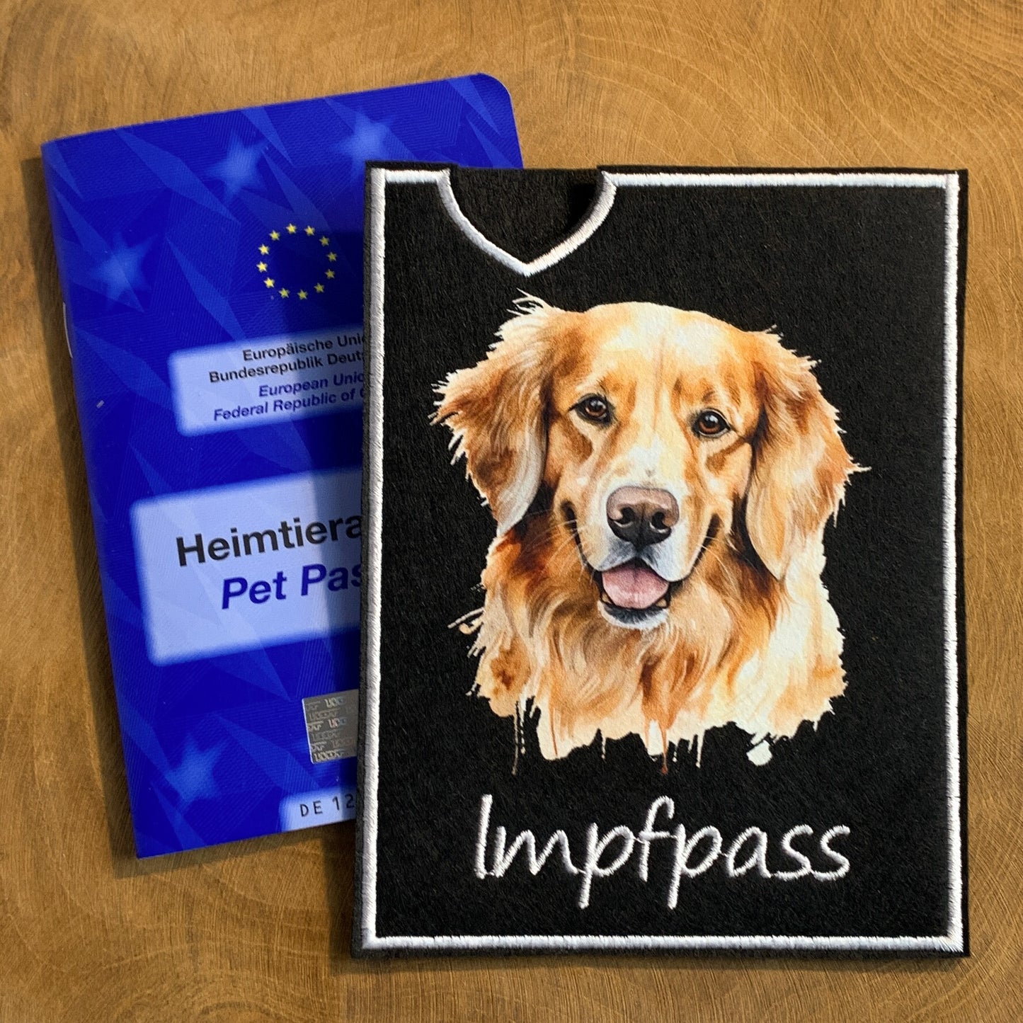 Golden Retriever Impfpasshülle- 6 verschiedene Motive, personalisierbar