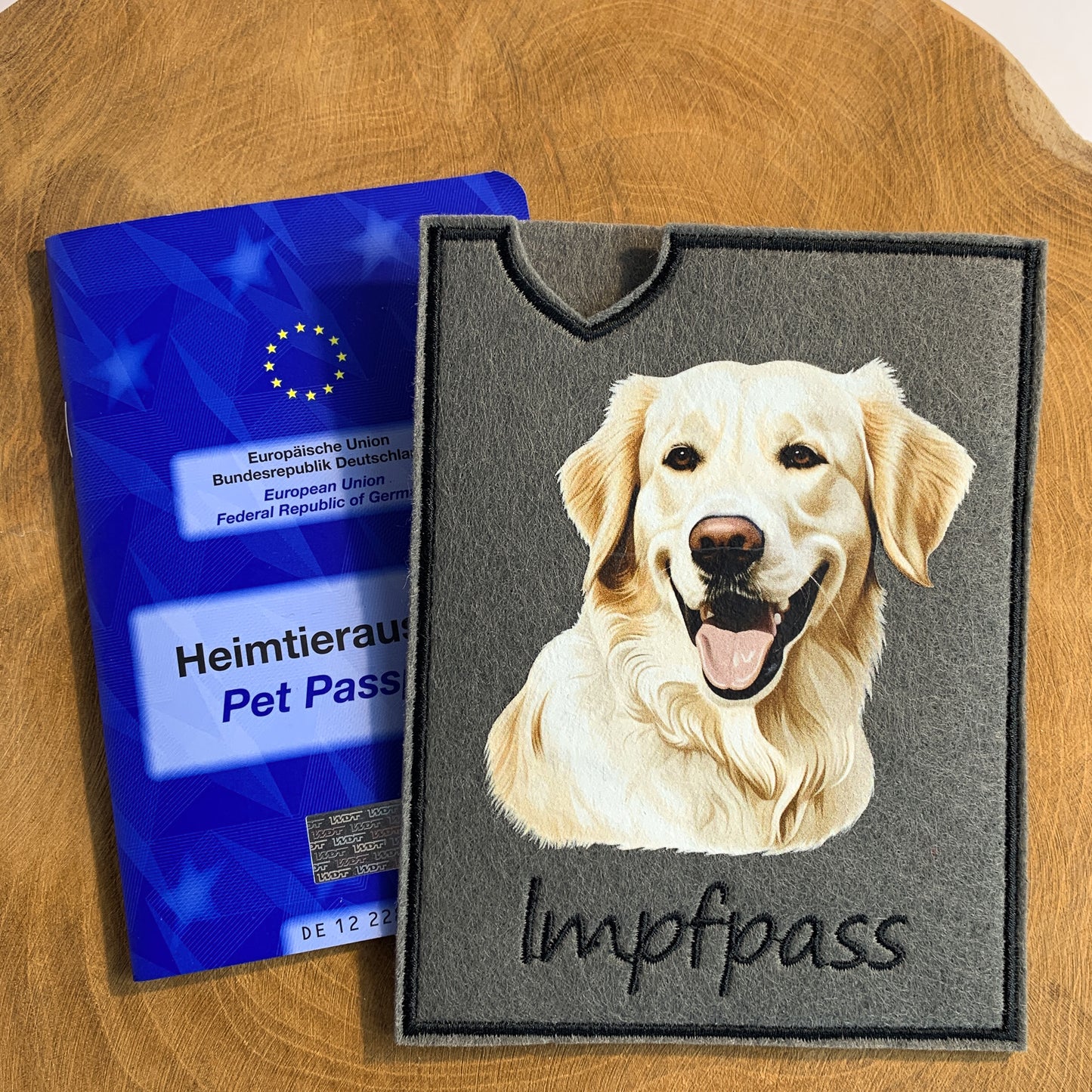 Golden Retriever Impfpasshülle- 6 verschiedene Motive, personalisierbar