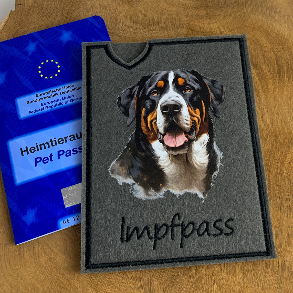 Großer Schweizer Sennenhund Impfpasshülle - 4 verschiedene Motive, personalisierbar