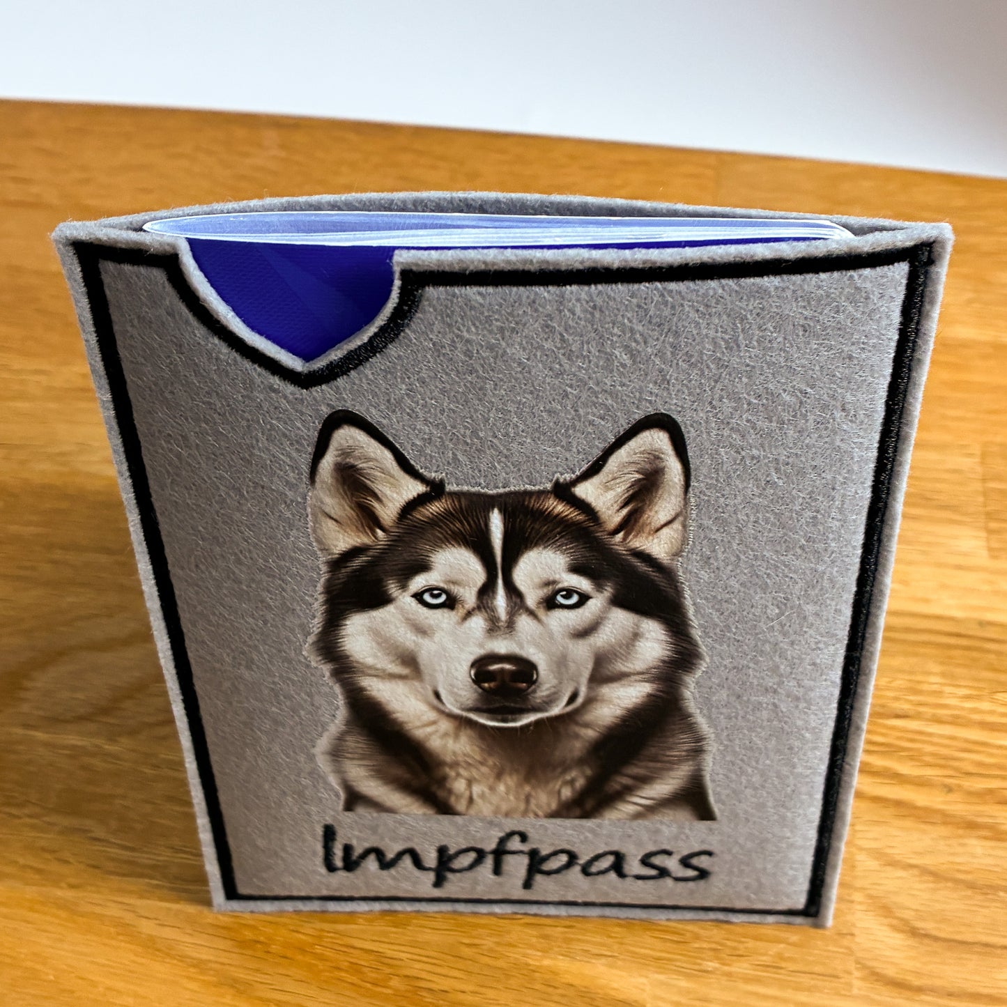 Husky Impfpasshülle - 4 verschiedene Motive, personalisierbar