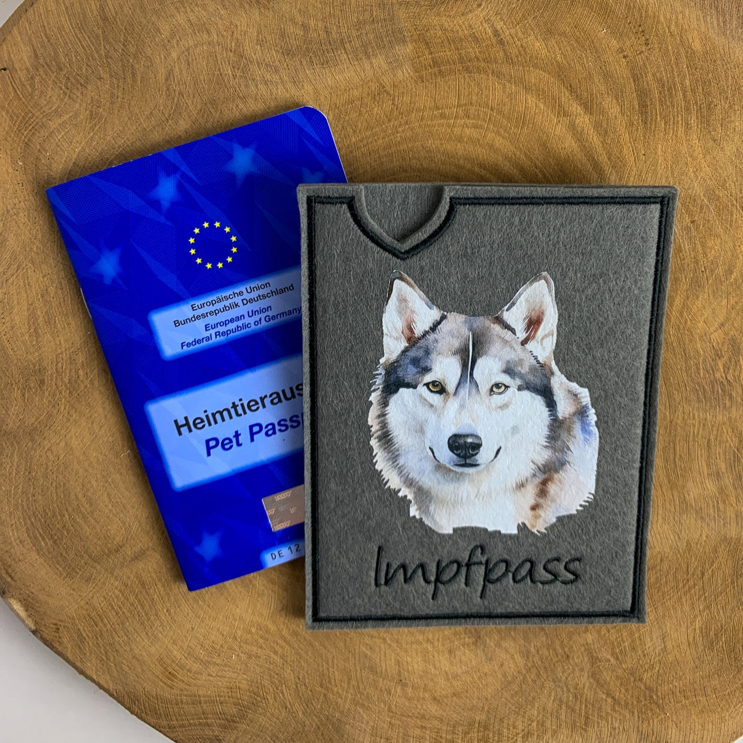 Husky Impfpasshülle - 4 verschiedene Motive, personalisierbar