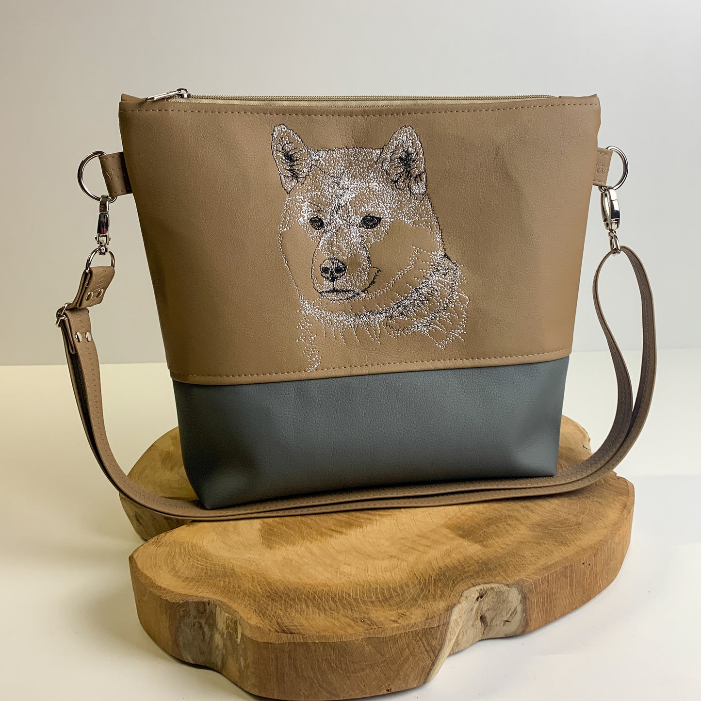 Shiba Inu Cync - Umhängetasche