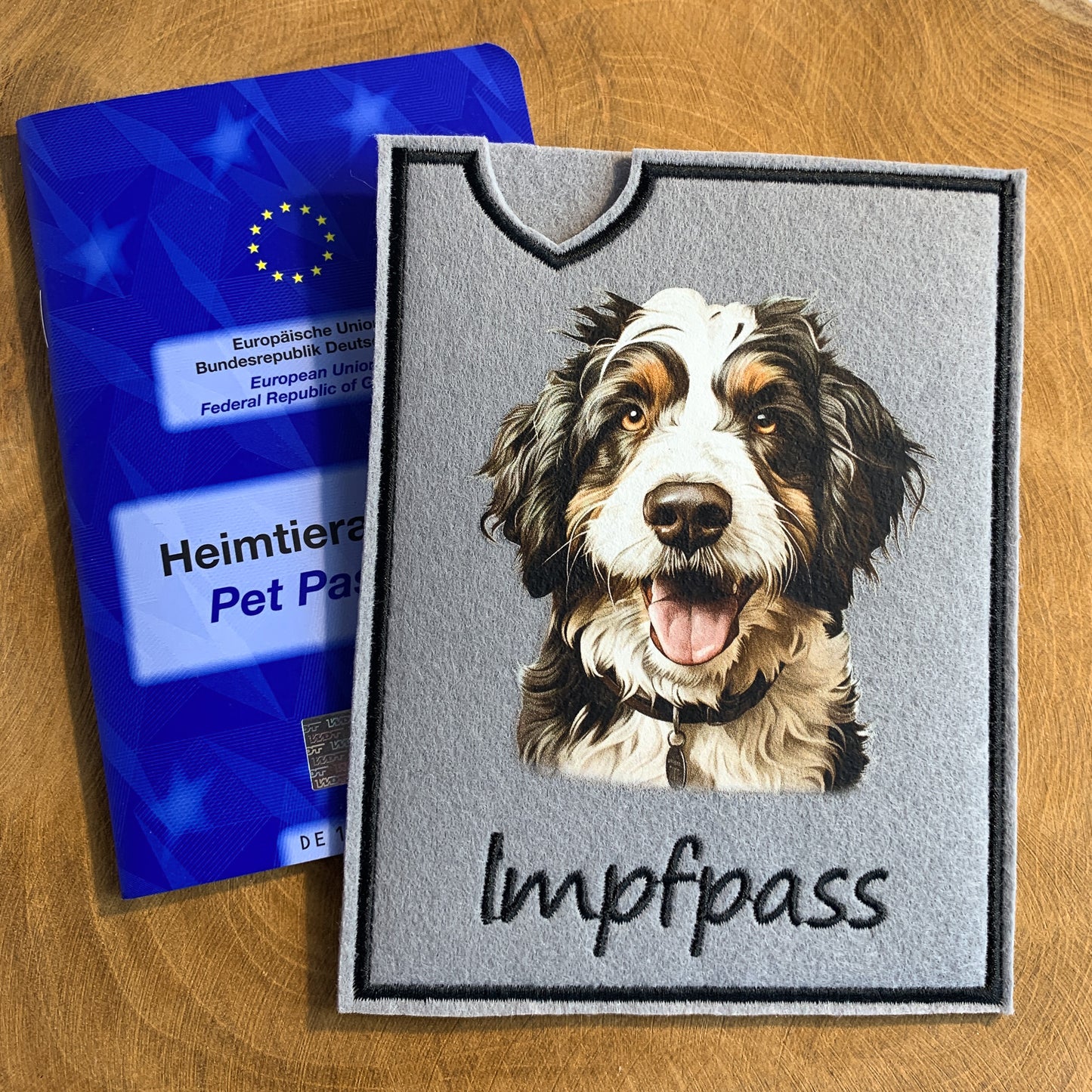 Bernedoodle Impfpasshülle (Motiv 1)