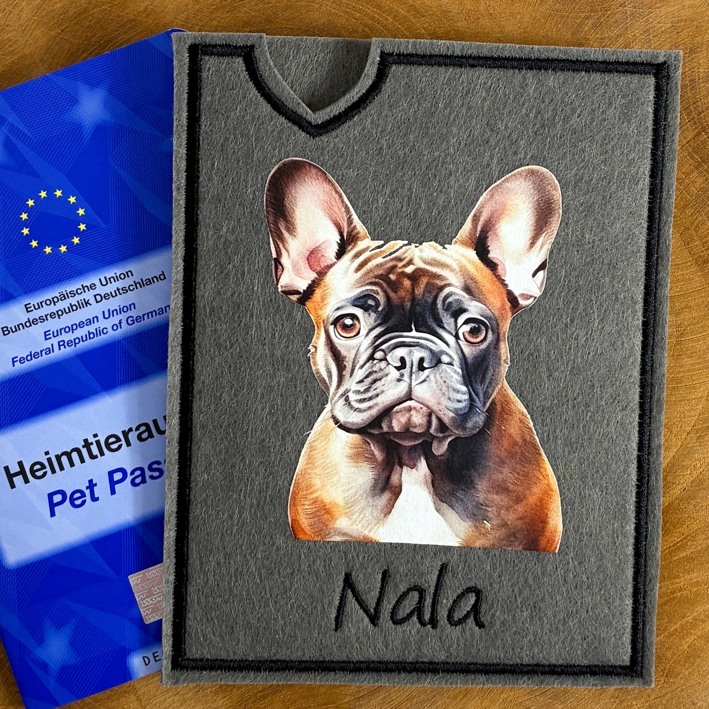 Französische Bulldogge Impfpasshülle (Motiv 10)