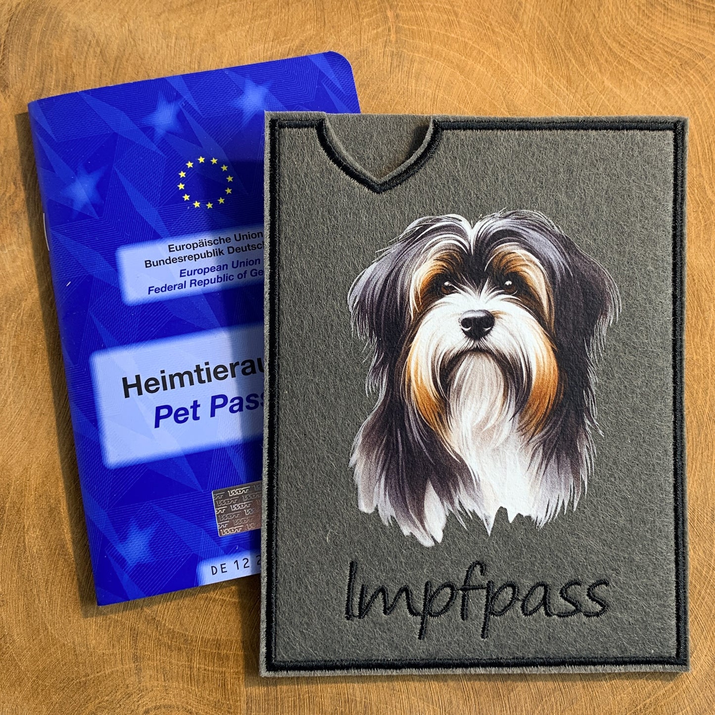 Tibet Terrier Impfpasshülle (Motiv 2)