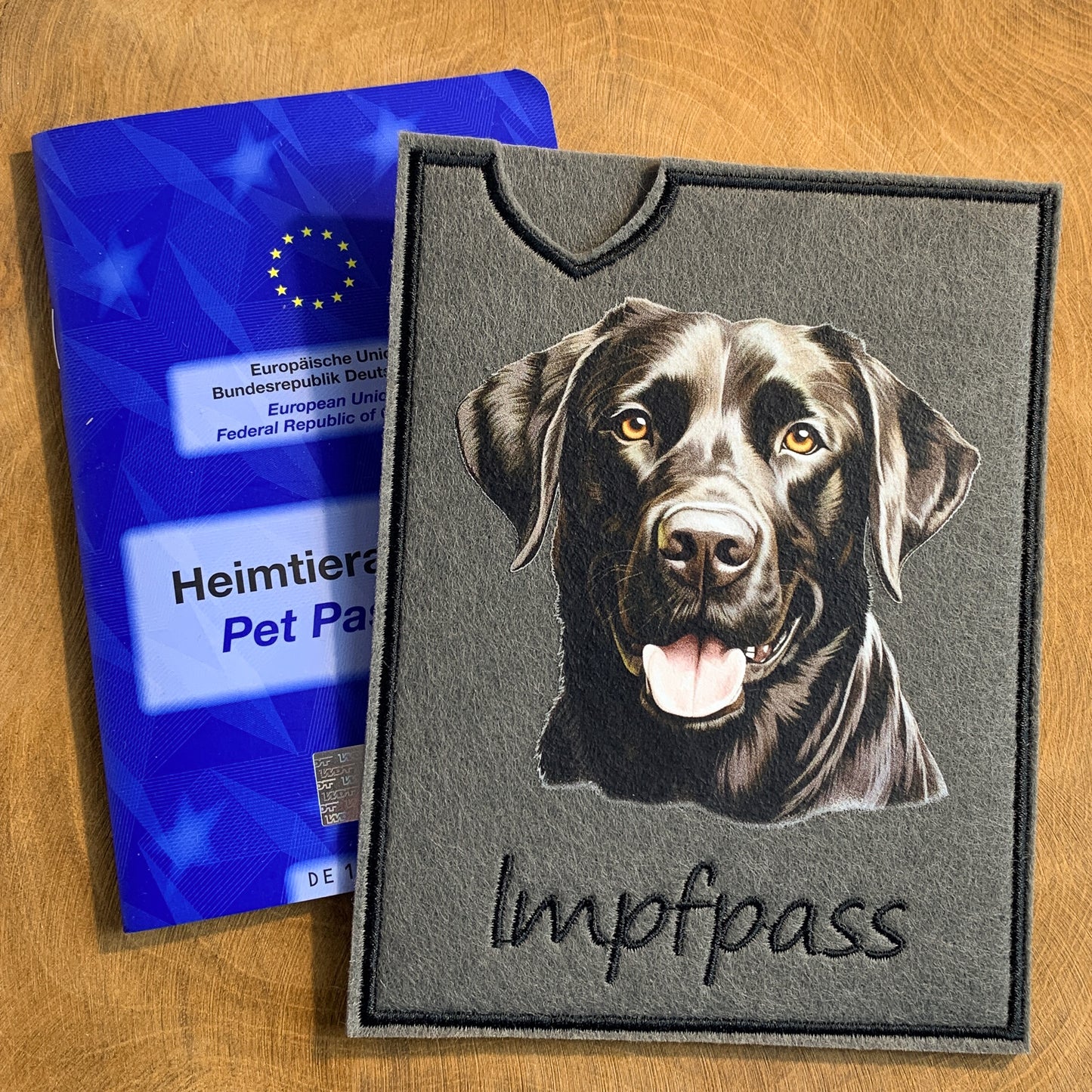 Labrador schwarz Impfpasshülle (Motiv 3)