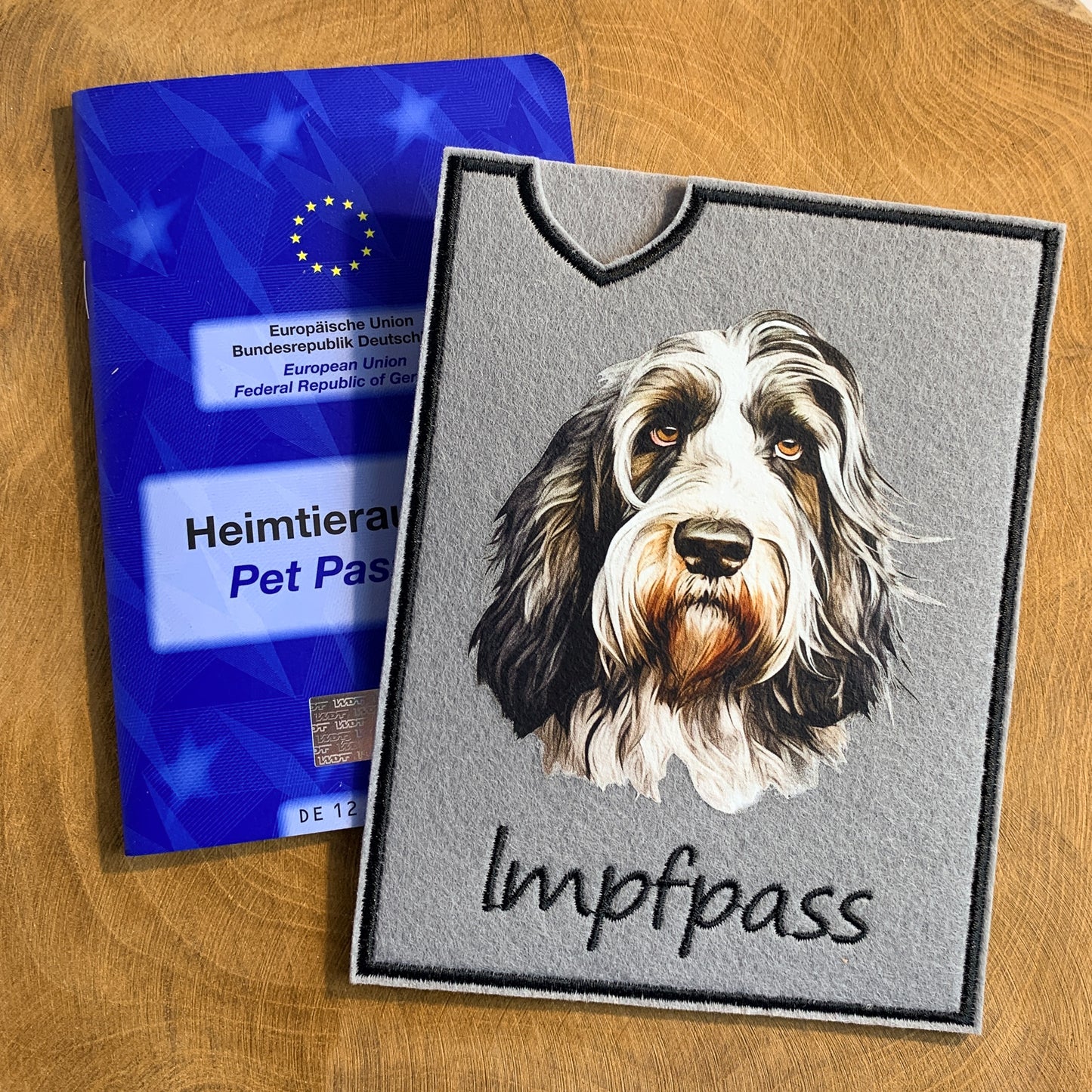 Petit Basset Griffon Vendéen Impfpasshülle (Motiv 2)