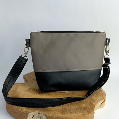 Zwergschnauzer Buster - Umhängetasche