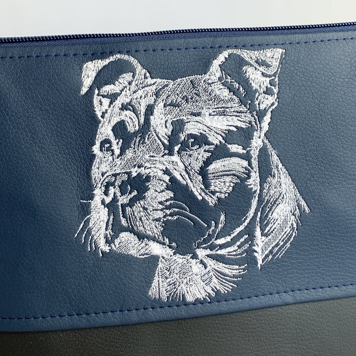 Staffordshire Bullterrier Julian - Umhängetasche