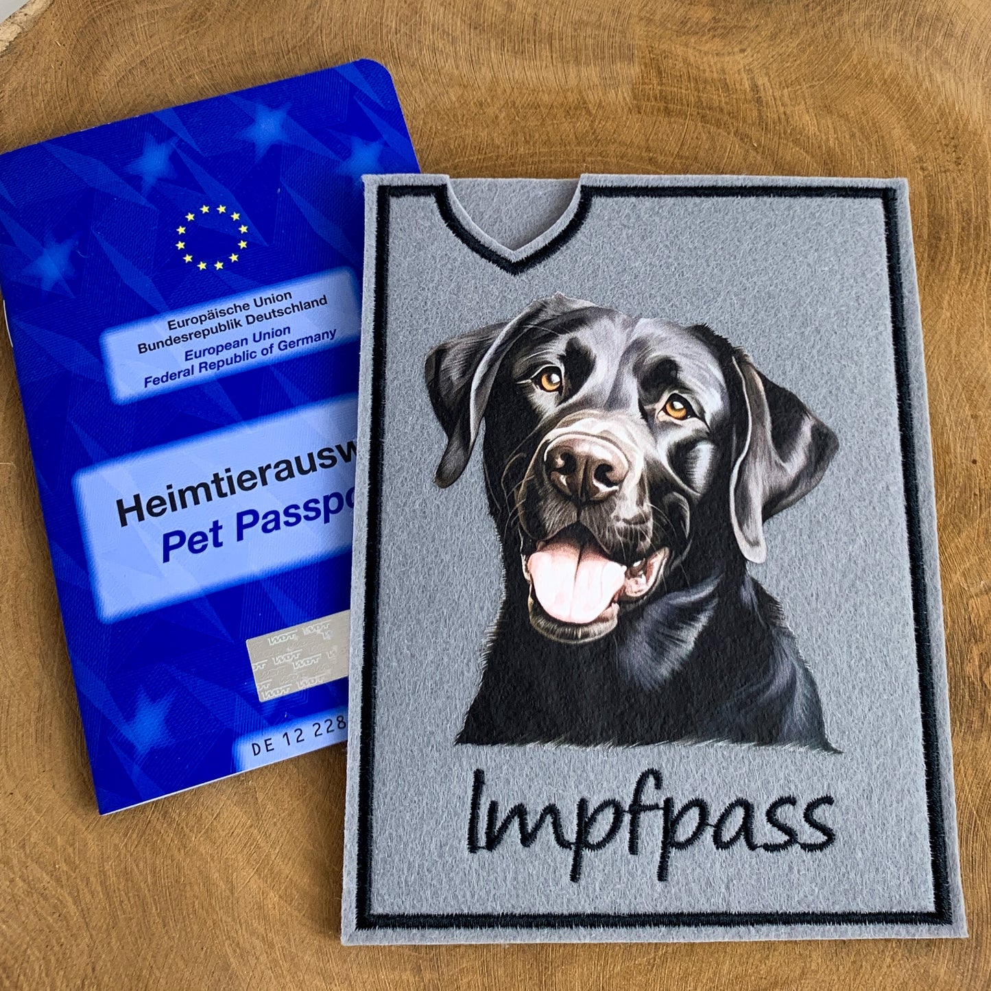 Labrador schwarz Impfpasshülle (Motiv 2)
