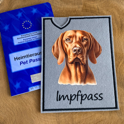 Vizsla Impfpasshülle – Frontalansicht