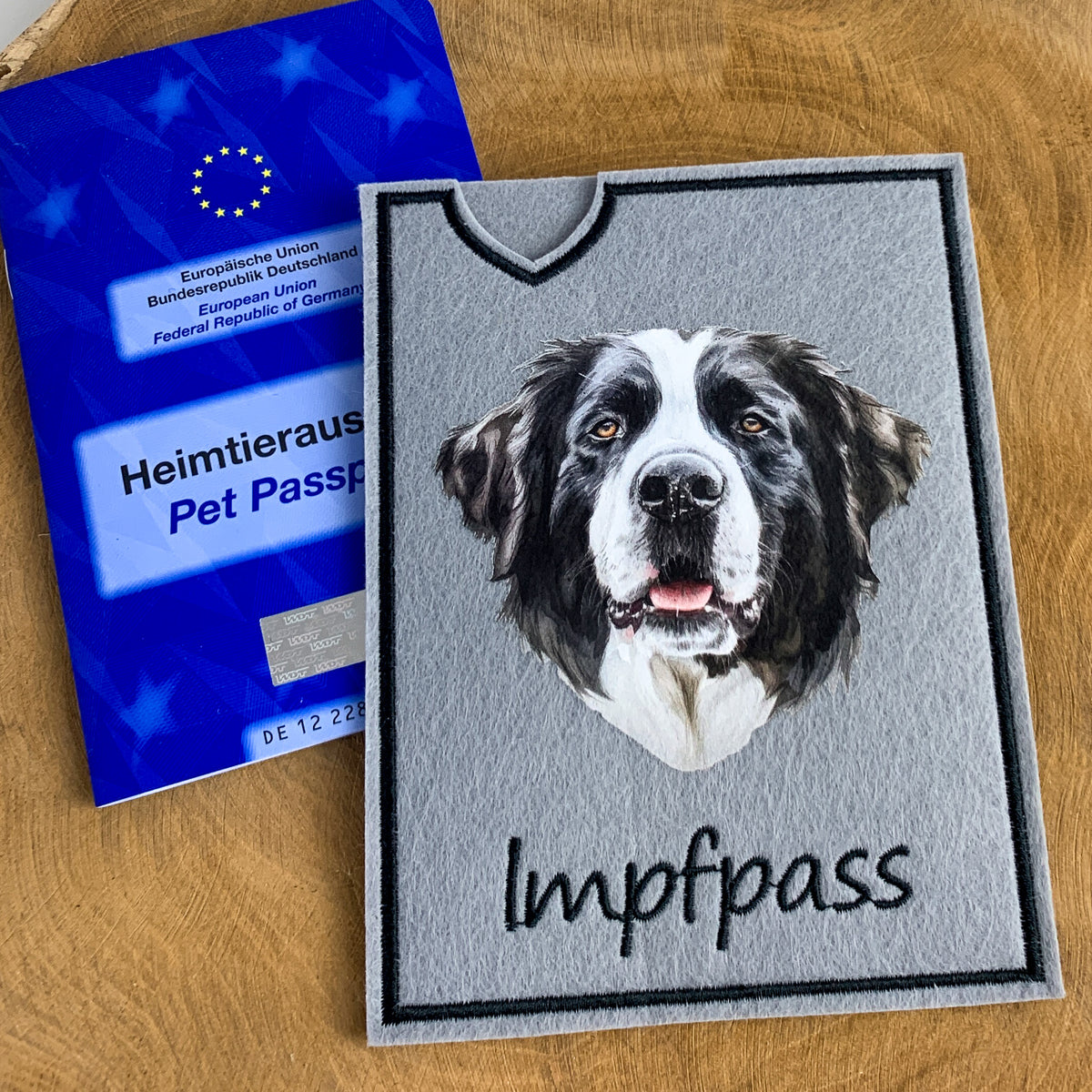 Landseer Impfpasshülle - 3 verschiedene Motive, personalisierbar
