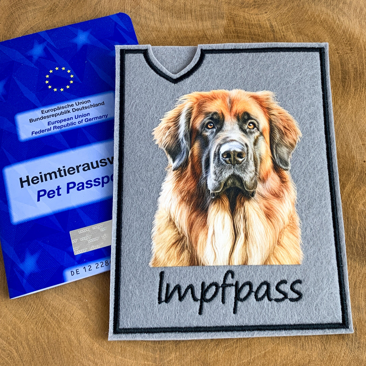Leonberger Impfpasshülle - 3 verschiedene Motive, personalisierbar