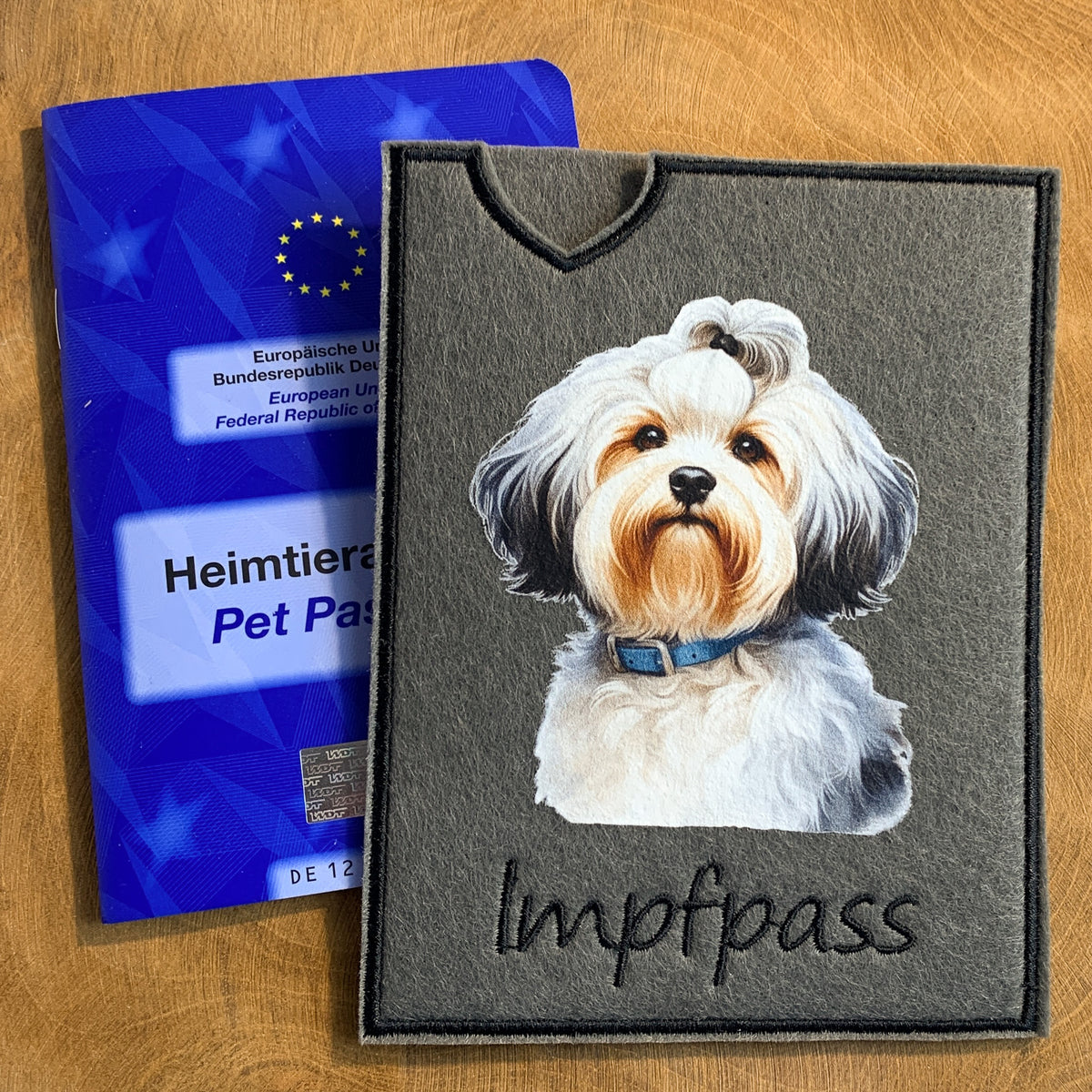 Löwchen Impfpasshülle - 4 verschiedene Motive, personalisierbar