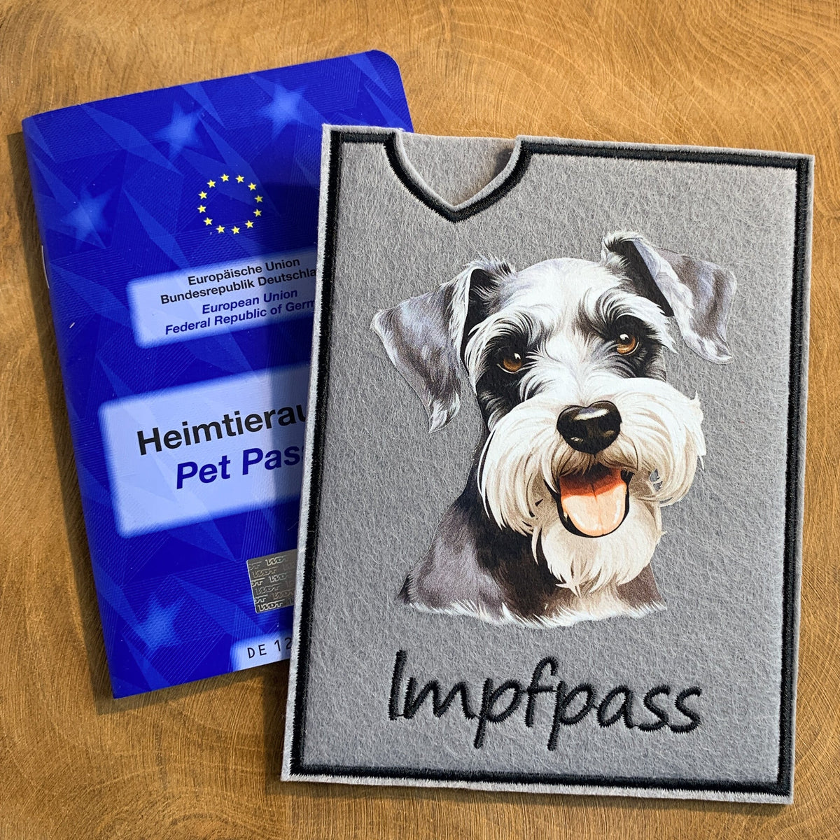 Zwergschnauzer Impfpasshülle - 4 verschiedene Motive, personalisierbar