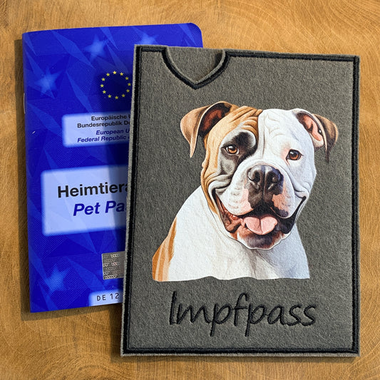 American Bulldog Impfpasshülle - 4 verschiedene Motive, personalisierbar